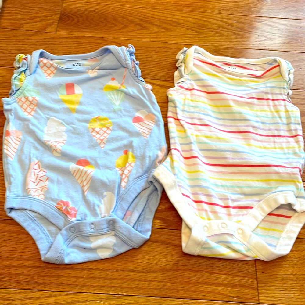 Baby GAP bundle 3-6 month onesies sleeveless
